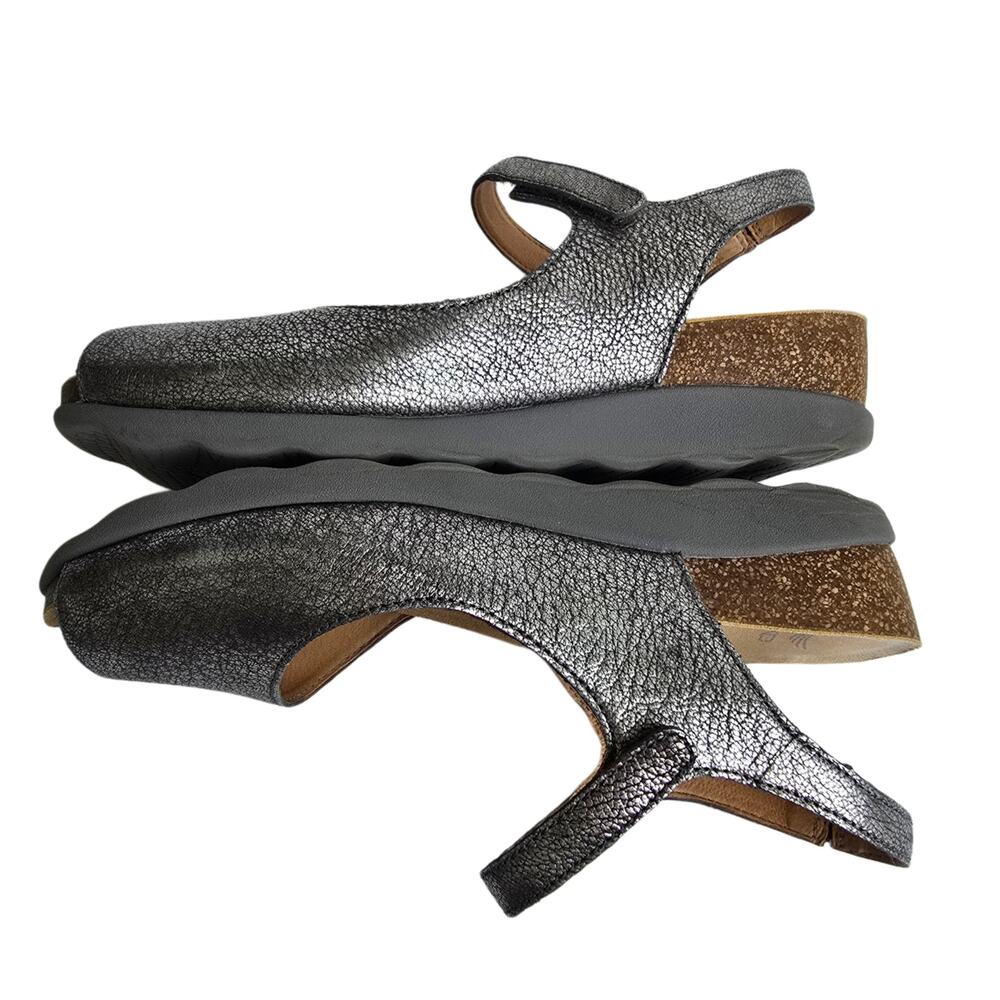 Dansko Marcy Wedge Sandals Size EU 40 US 9.5-10 Gray Metallic Leather Silver - Picture 14 of 14